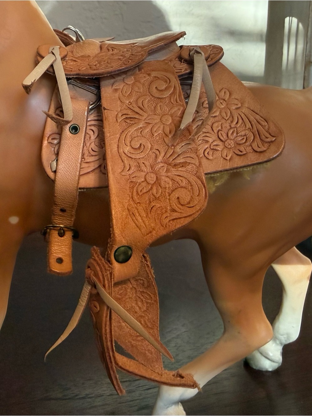 Western Style Saddle for Model Horses